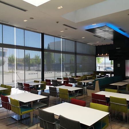 Holiday Inn Express Madrid Leganes By Ihg Exterior foto