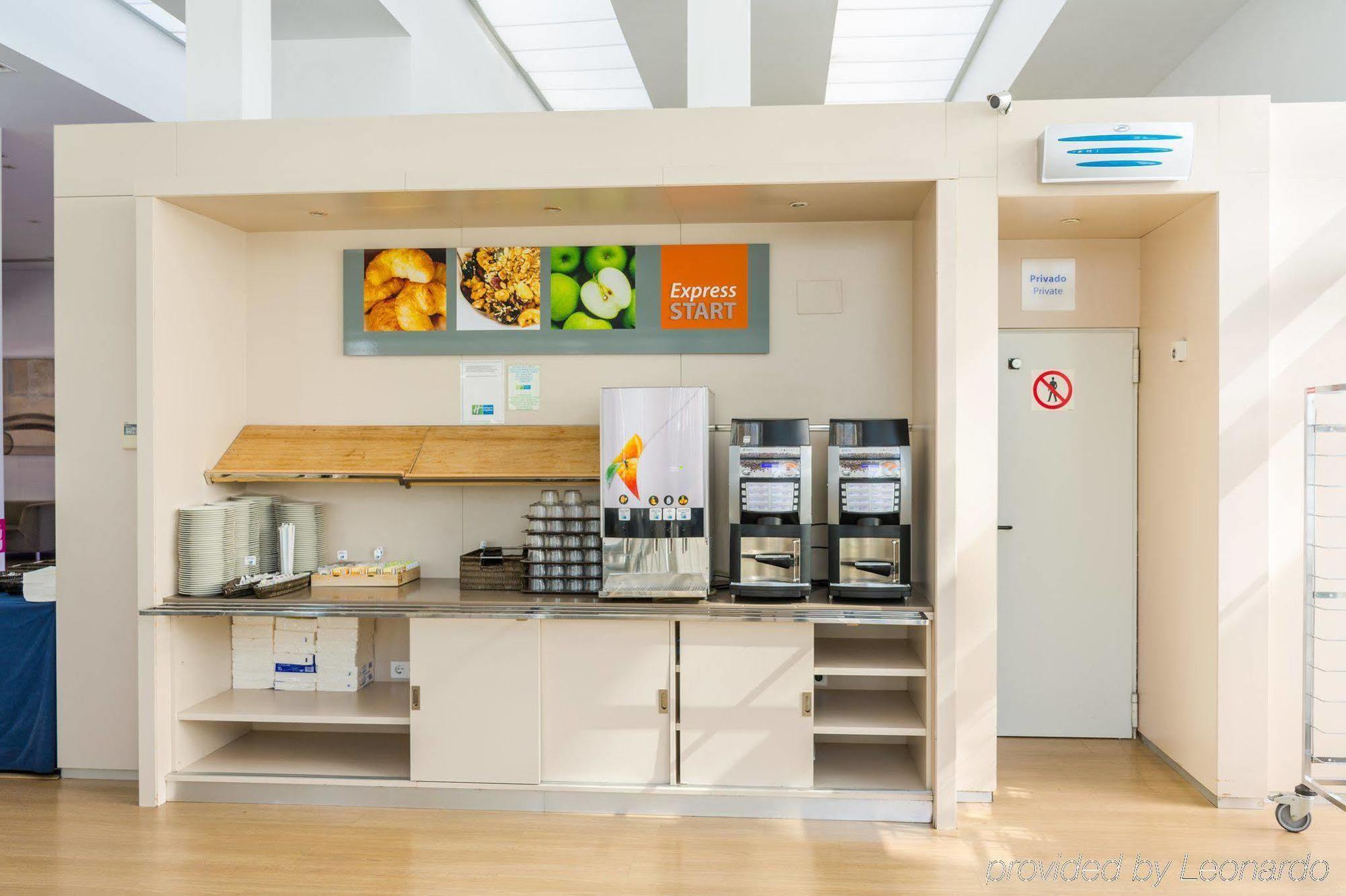 Holiday Inn Express Madrid Leganes By Ihg Exterior foto
